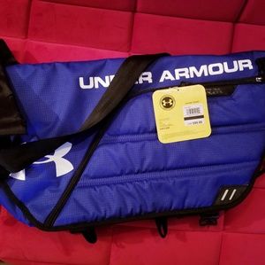 Under Armour trooper bat pack